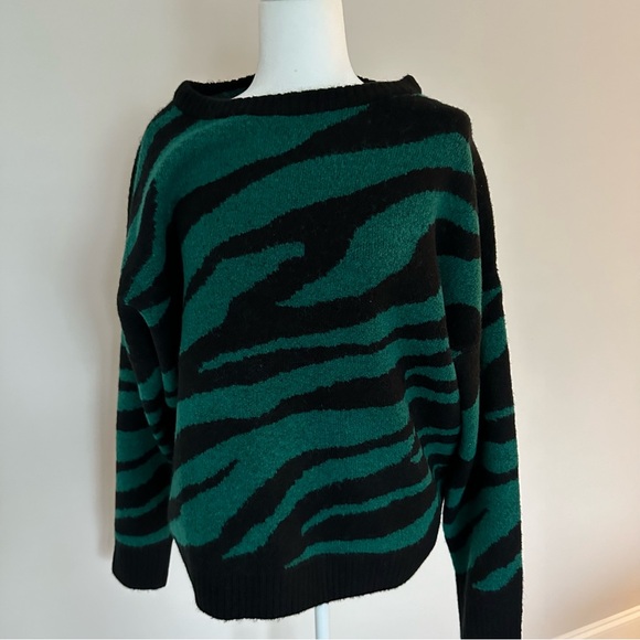 Spring + Mercer sweater - Picture 2 of 4